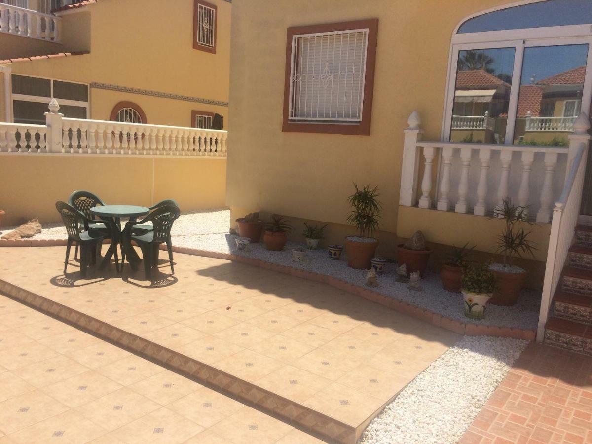 Torrevieja, La Torreta Ground Floor Apartment With Large Private Patio Garden Exterior foto