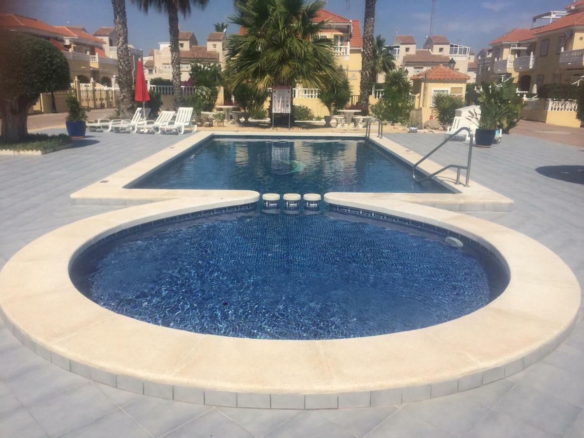 Torrevieja, La Torreta Ground Floor Apartment With Large Private Patio Garden Exterior foto